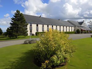 Brit Hotel Relais du Vern - Landivisiau