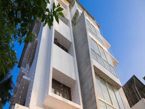 Hotel Sharda Residency