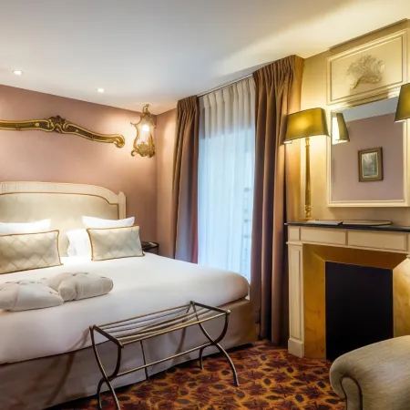 Hôtel Chateaubriand Отели рядом с достопримечательностью «Триумфальная арка»