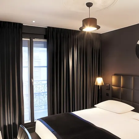 First Hotel Paris Tour Eiffel