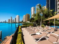 Moorings on Cavill Surfers Paradise