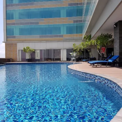 The Alana Hotel & Convention Center Solo by Aston Hotels near The Park Solo
