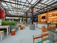商業灣城市馬克思飯店Business Bay 綠洲購物中心（Oasis Center）附近的飯店