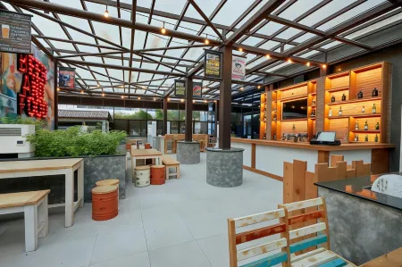 Citymax Hotel Business Bay Отели рядом с достопримечательностью «Anjana Spa at Rixos The Palm Dubai»