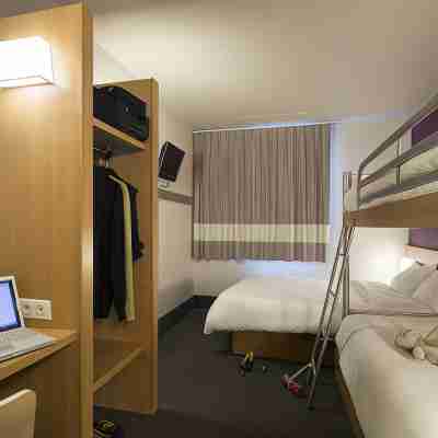 B&B HOTEL Châtellerault Rooms