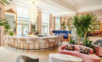 The Gabriel Miami South Beach, Curio Collection by Hilton