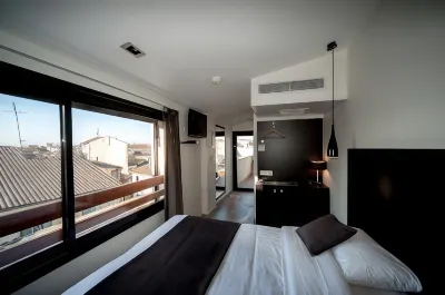 Central Hotel Các khách sạn ở Nimes