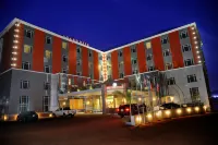 Grand Pela Hotel & Suites