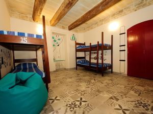 Vbl Hostel – Adults Only