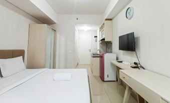 Modern Look and Comfortable Studio Barsa City Apartment