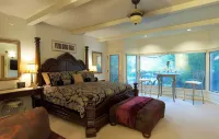 Foothill House