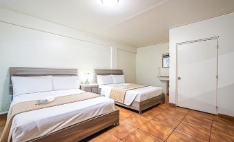 West Coast Inn's - Housity