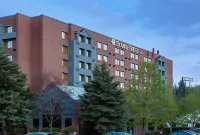 DoubleTree by Hilton Leominster Hotels in 