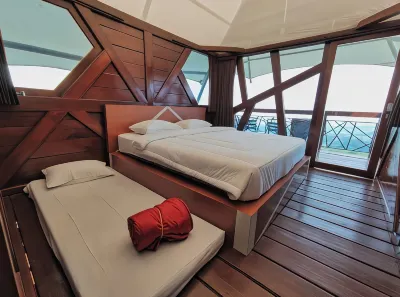 Glamping at Taman Wisata Alam Sevillage Puncak Các khách sạn gần Botanic Garden Cibodas