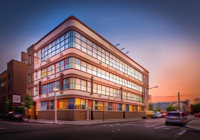 Pointe Plaza Hotel Hotels in der Nähe von Coney Island Beach