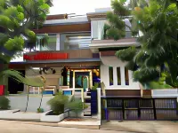 RedDoorz @ Anton's Loft Designer Resort Pansol Calamba Laguna Hotels near WalterMart Makiling