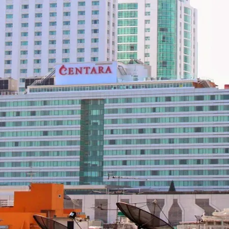 Centara Watergate Pavilion Hotel Bangkok Отели рядом с достопримечательностью «Школа Матер Деи»
