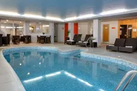 Diplomat Hotel and Spa - piscina