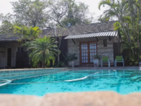 A Traveller's Palm Hotels in Mopani