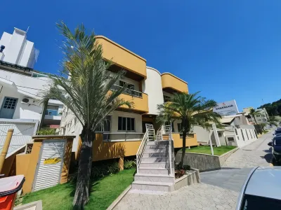 Pousada Acapulco - Bombinhas Hotels near Calçadão da Praia de Bombas