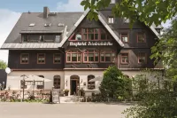 Berghotel Friedrichshöhe Các khách sạn gần Dorfkirche Schellerhau