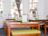 YHA London Earl's Court - 2-Star
