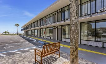Beachside Motel - Amelia Island