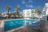 Pavlinia Hotel & Apartments - piscina