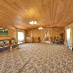 Bashnya Living Quarters - موقف سيارات