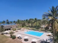 科洛裡海灘度假村 - 海滩
