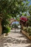 Ta' Bertu Host Family Bed & Breakfast - Pools