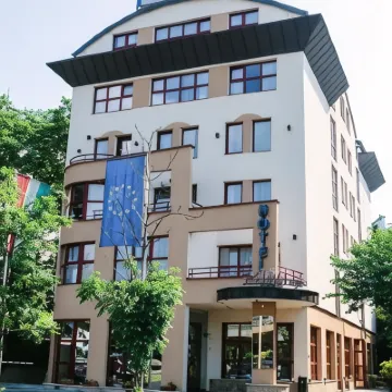 Hotel Mediterran Hotels in der Nähe von Elisabethbrücke