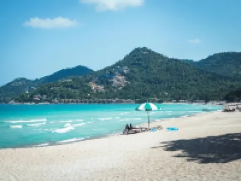 ลักกี้มาเธอร์บังกะโล โรงแรมในเกาะสมุย