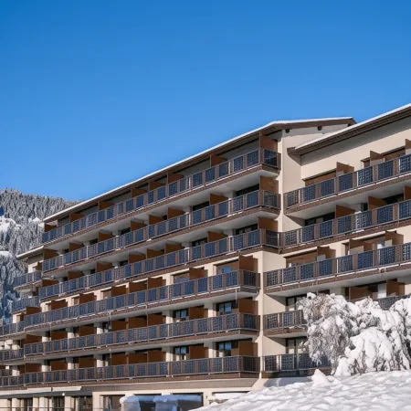 Victoria Hotel & Residence