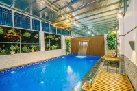 Maldives Hotel - FLC Sam Son - Pools