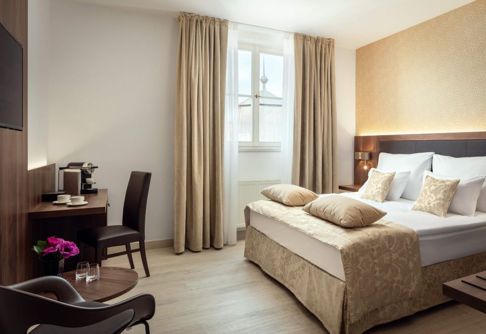 Michelangelo Grand HotelOver view