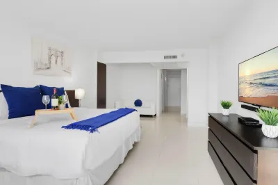 Fitness Center, Tennis Courts, Free Parking - Charming Coastal Escape Hotels in Aventura