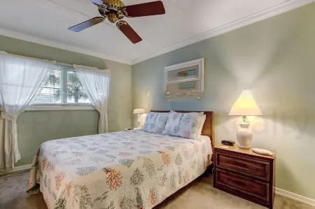 Modern Condo with Amazing Ocean Front Views by RedAwning Отели в г. Амелия-Айленд