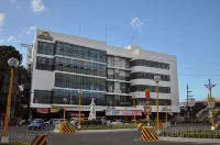 Days Hotel by Wyndham Iloilo - Spa
