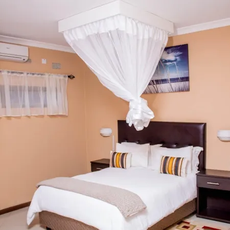 Rose Villa Lodge