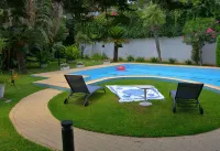 B&b Mondello Resort - Pools
