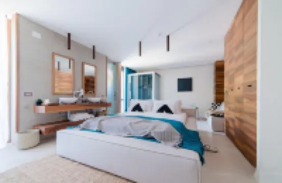 Cumeja Beach Club & Hotel