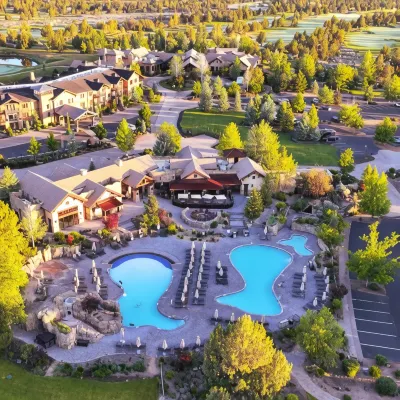 Juniper Preserve Hotels near Luna View Park