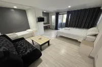 Sakun Place Hotels near Bang Pu Recreation Center