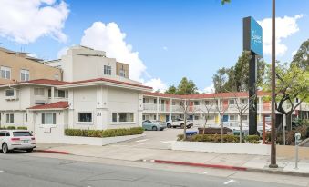 Signature Inn Berkeley