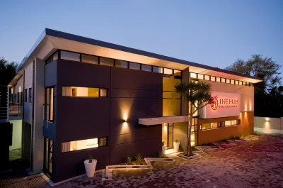 The Hub Urban Hotel Hotels near Seaview Lion Park
