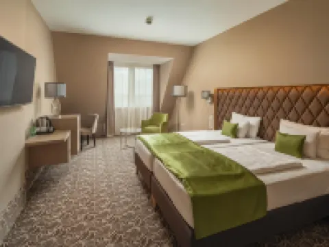 Greenfield Hotel Golf & Spa Superior Hotels in Buk