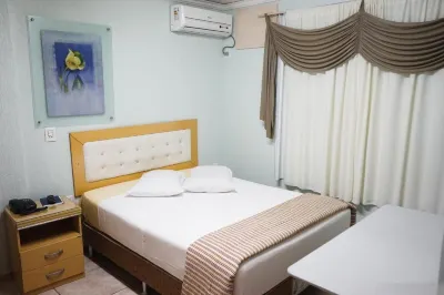 Rosa's Hotel Các khách sạn ở Toledo