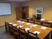Howe Sound Inn & Brewing Company โรงแรมในสควอมิช