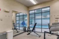 Evergreen Inn & Suites